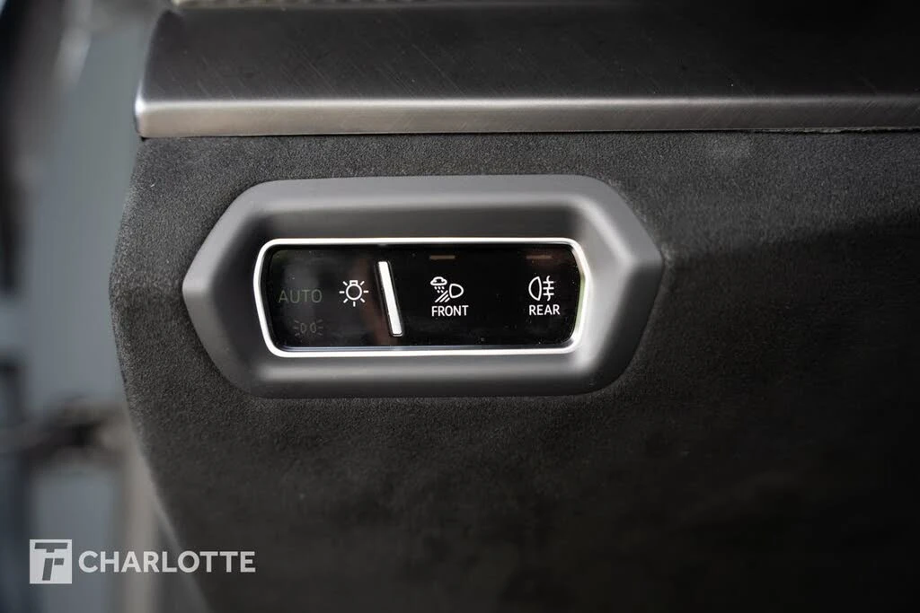 2023 Lamborghini Urus Performante - Image 27 of 31