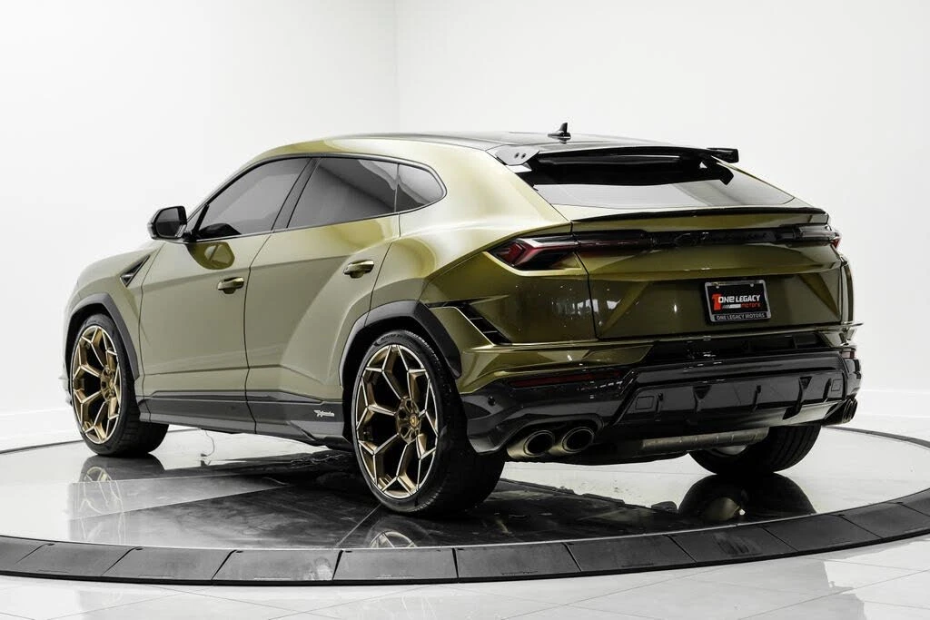 2023 Lamborghini Urus Performante - Image 11 of 31