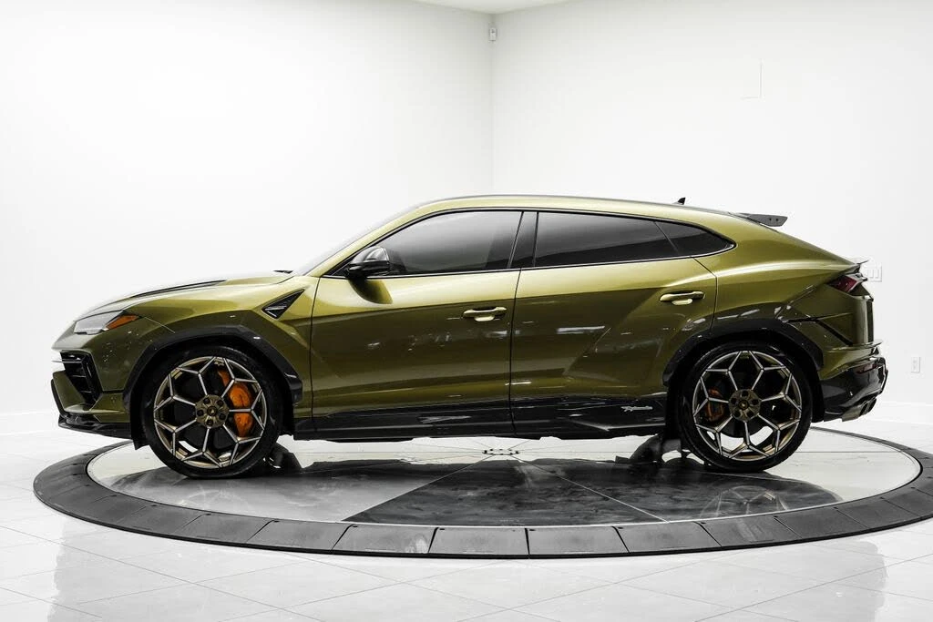 2023 Lamborghini Urus Performante - Image 12 of 31