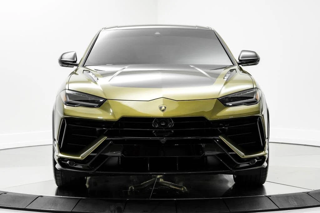 2023 Lamborghini Urus Performante - Image 2 of 31