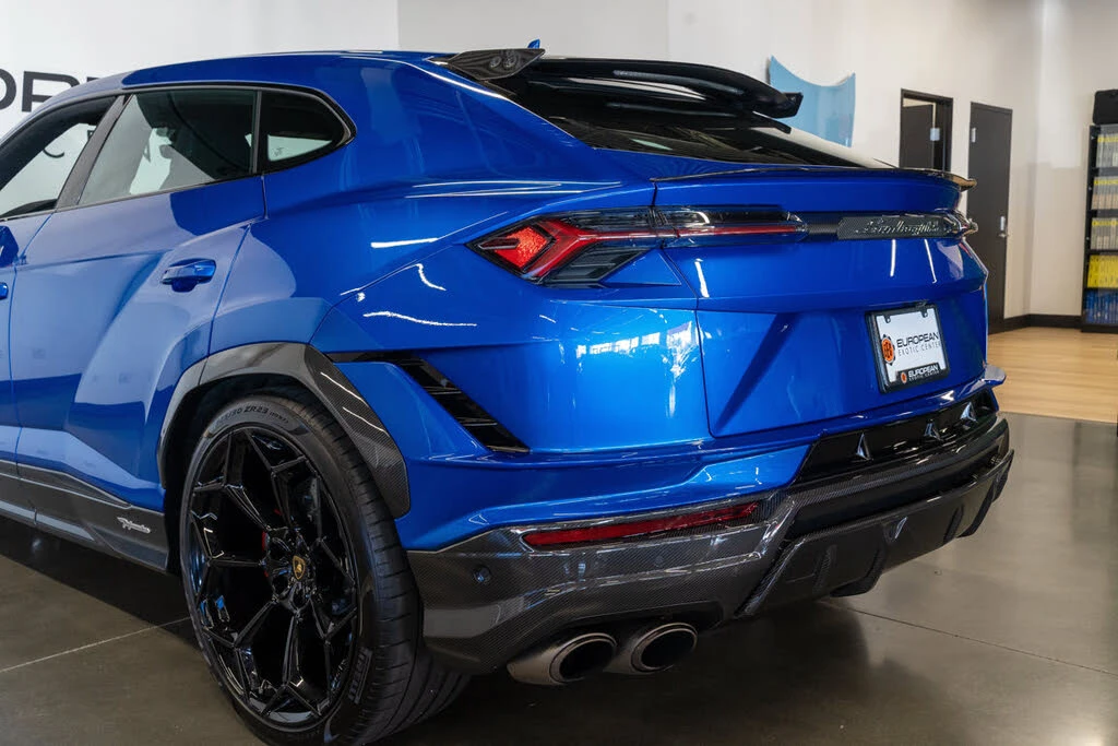 2023 Lamborghini Urus Performante - Image 22 of 31