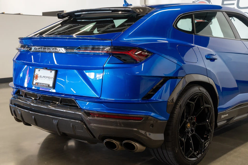2023 Lamborghini Urus Performante - Image 23 of 31