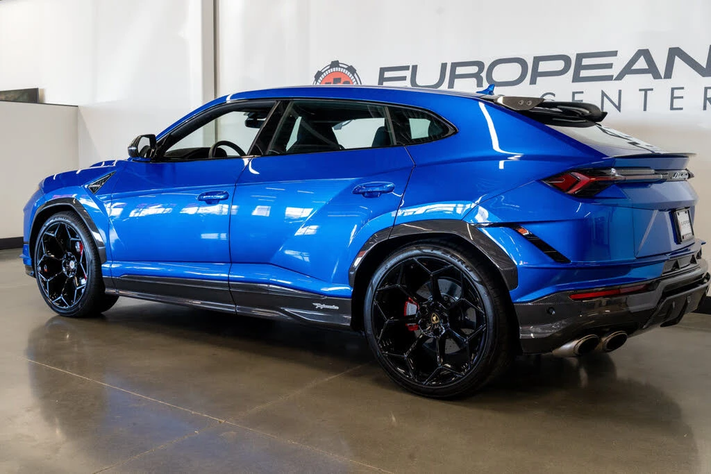 2023 Lamborghini Urus Performante - Image 6 of 31
