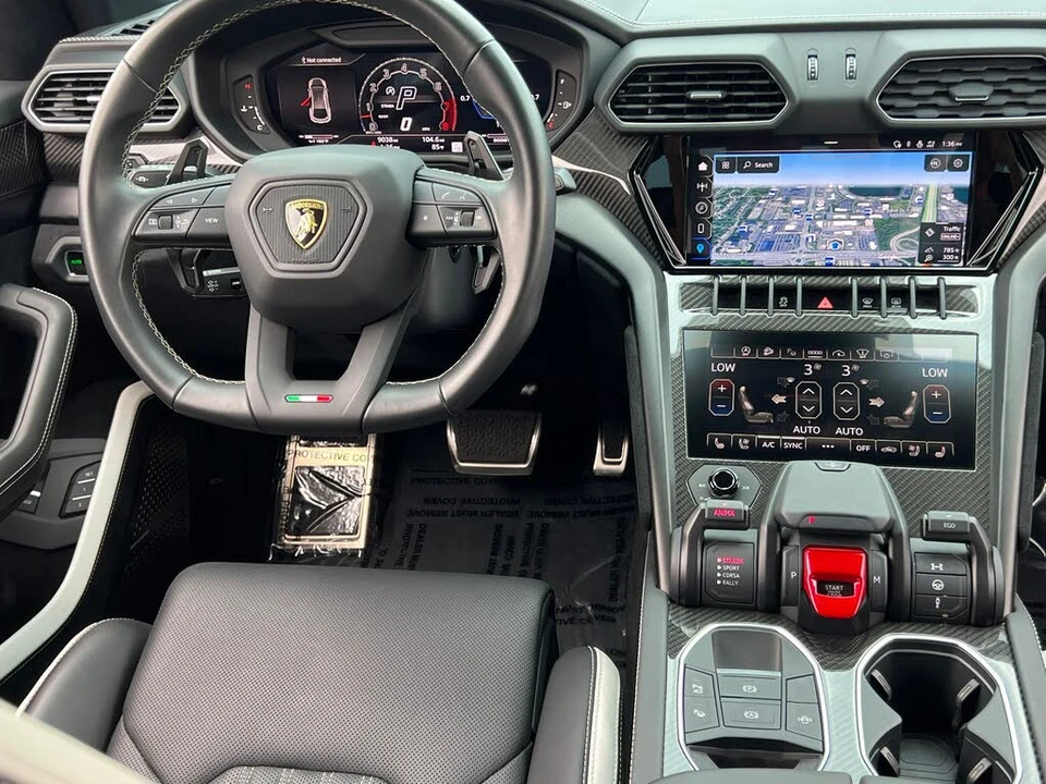 2023 Lamborghini Urus Performante - Image 19 of 31
