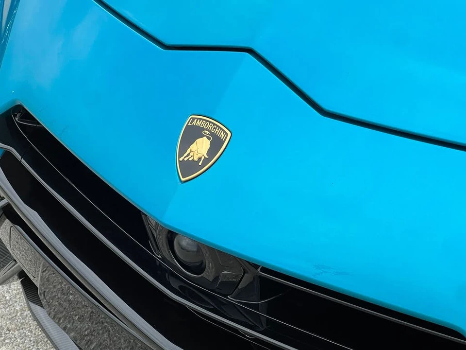2023 Lamborghini Urus Performante - Image 13 of 31