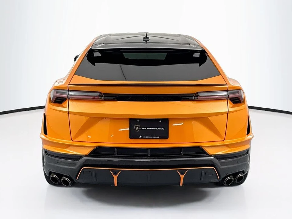 2023 Lamborghini Urus Performante - Image 6 of 31