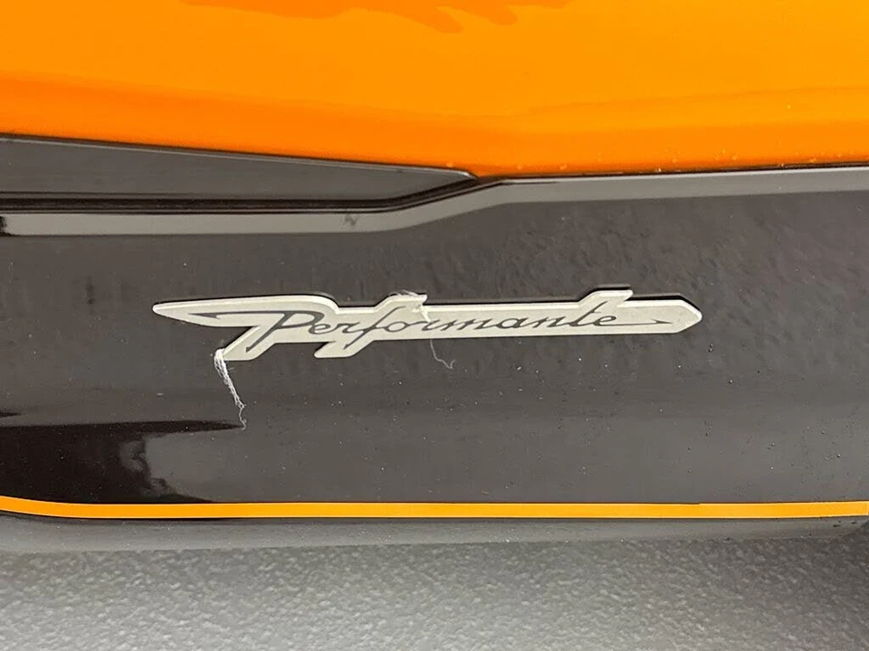 2023 Lamborghini Urus Performante - Image 27 of 31