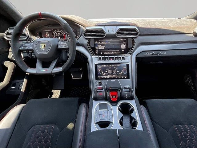 2023 Lamborghini Urus Performante - Image 9 of 31