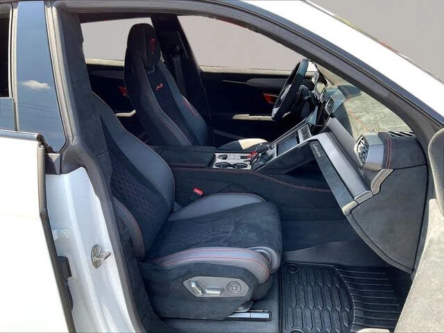 2023 Lamborghini Urus Performante - Image 28 of 31