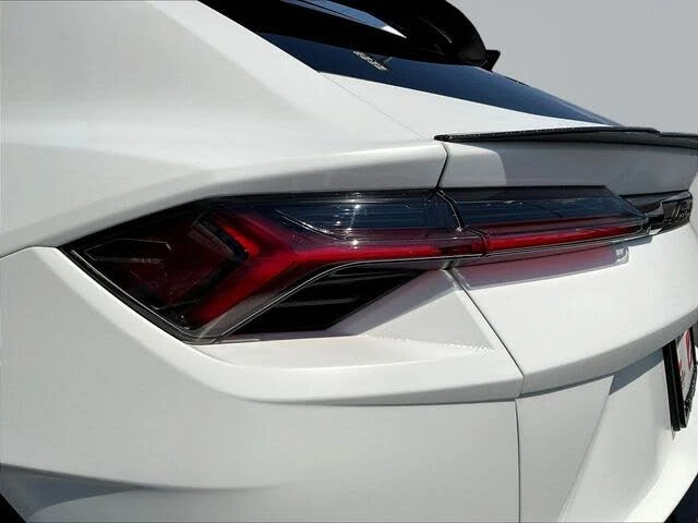 2023 Lamborghini Urus Performante - Image 23 of 31