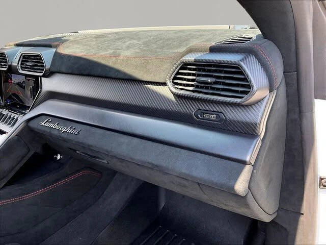 2023 Lamborghini Urus Performante - Image 26 of 31