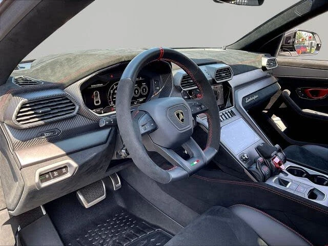 2023 Lamborghini Urus Performante - Image 17 of 31