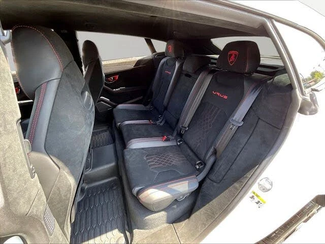 2023 Lamborghini Urus Performante - Image 22 of 31