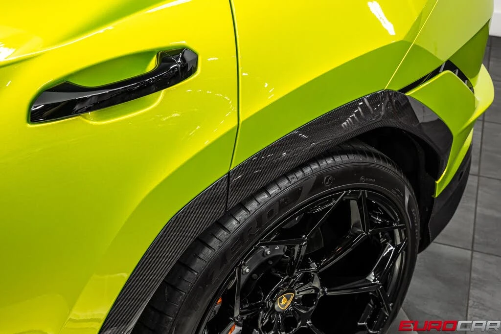 2023 Lamborghini Urus Performante - Image 17 of 31