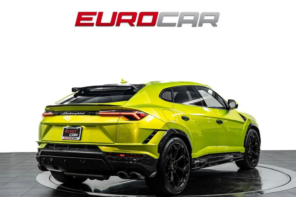 2023 Lamborghini Urus Performante - Image 5 of 31