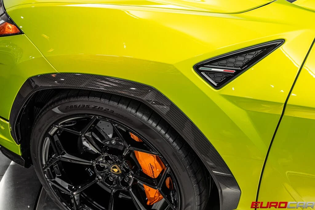 2023 Lamborghini Urus Performante - Image 16 of 31