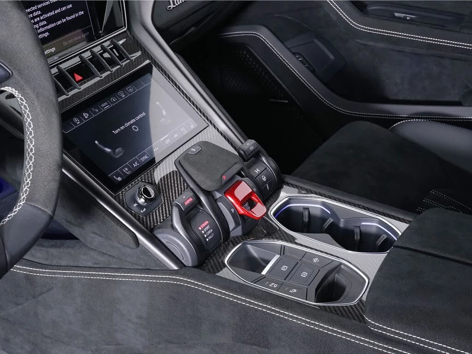 2023 Lamborghini Urus Performante - Image 31 of 31