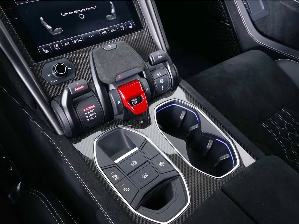 2023 Lamborghini Urus Performante - Image 30 of 31