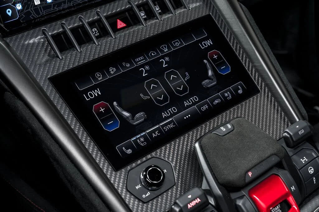 2023 Lamborghini Urus Performante - Image 29 of 31