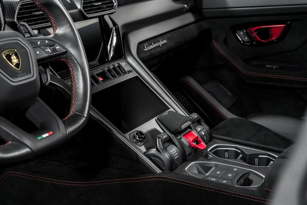 2023 Lamborghini Urus Performante - Image 23 of 31
