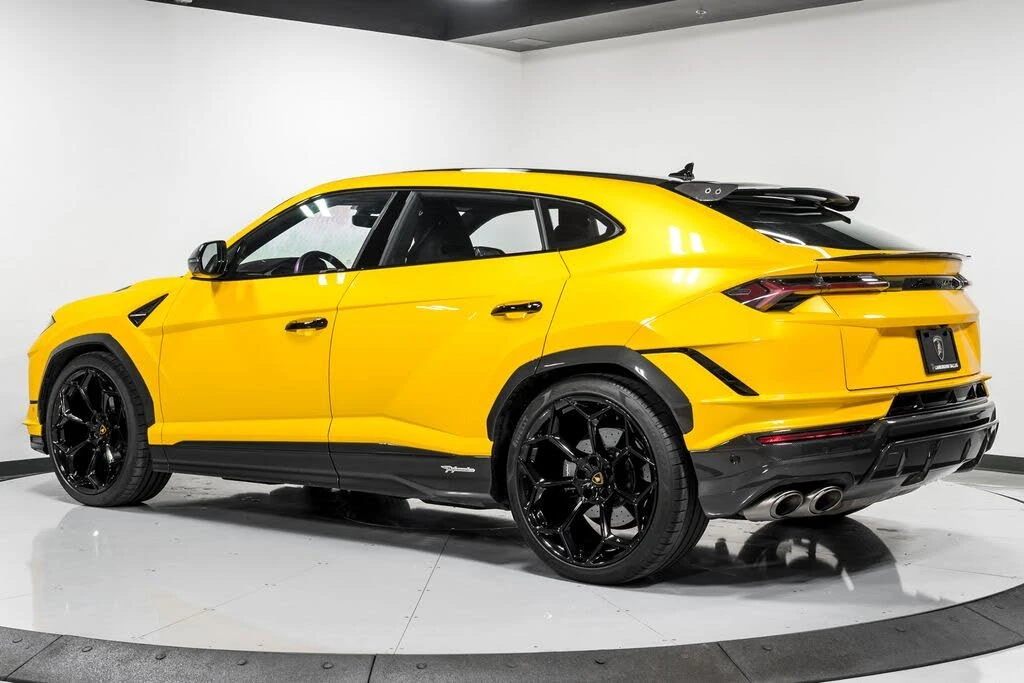 2023 Lamborghini Urus Performante - Image 5 of 31