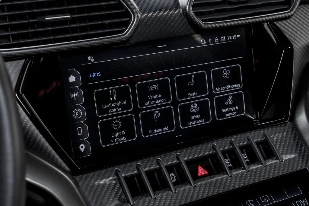 2023 Lamborghini Urus Performante - Image 26 of 31