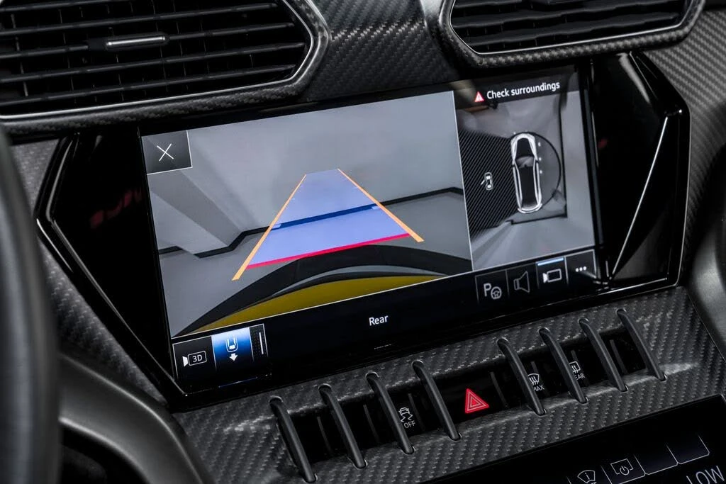 2023 Lamborghini Urus Performante - Image 28 of 31