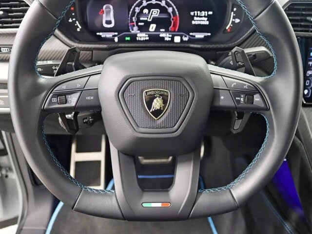 2023 Lamborghini Urus Performante - Image 25 of 31