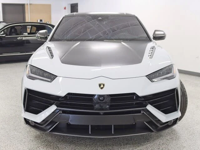 2023 Lamborghini Urus Performante - Image 9 of 31
