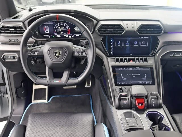 2023 Lamborghini Urus Performante - Image 24 of 31