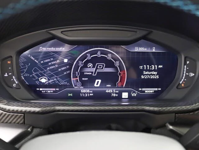 2023 Lamborghini Urus Performante - Image 26 of 31