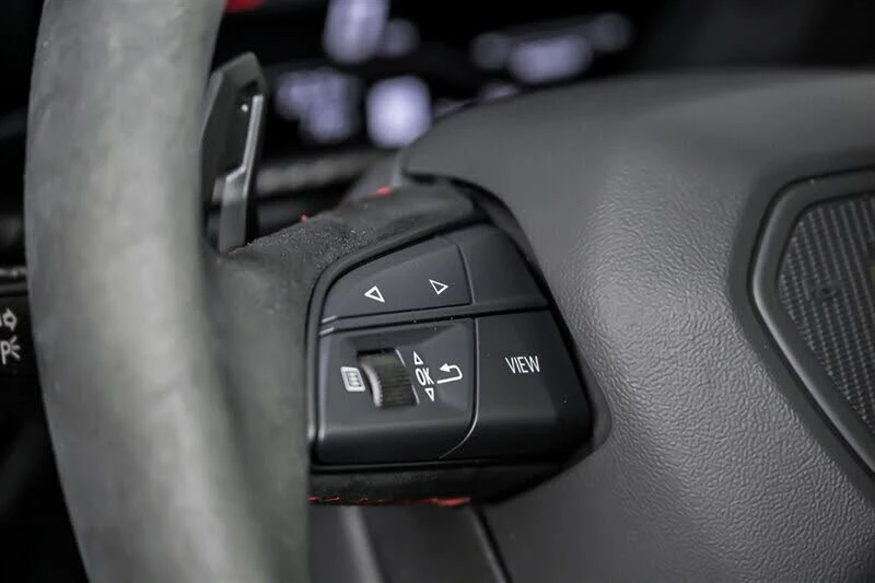 2023 Lamborghini Urus Performante - Image 22 of 31