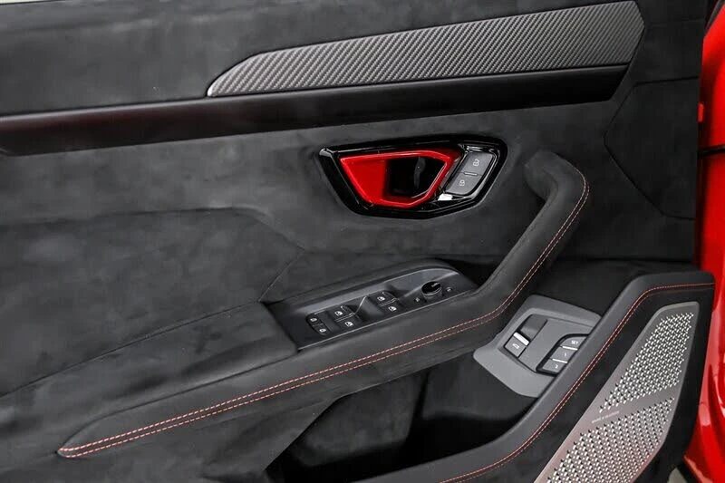 2023 Lamborghini Urus Performante - Image 13 of 31