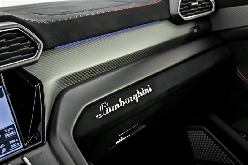 2023 Lamborghini Urus Performante - Image 29 of 31
