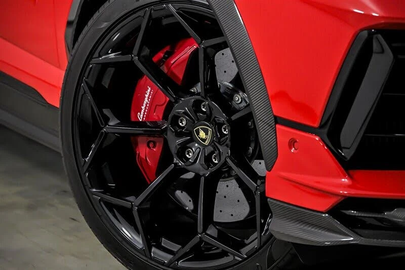 2023 Lamborghini Urus Performante - Image 3 of 31
