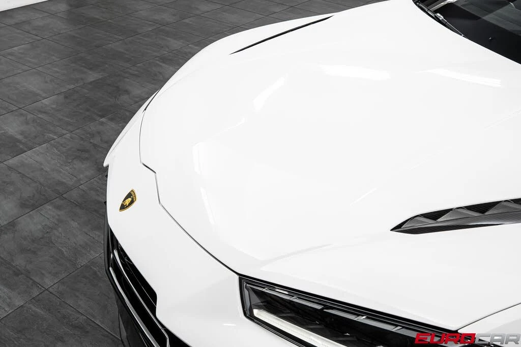 2023 Lamborghini Urus Performante - Image 9 of 31