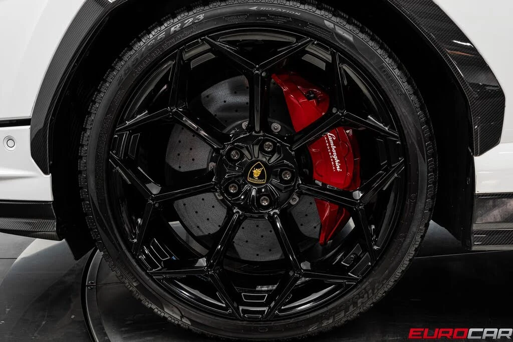 2023 Lamborghini Urus Performante - Image 29 of 31