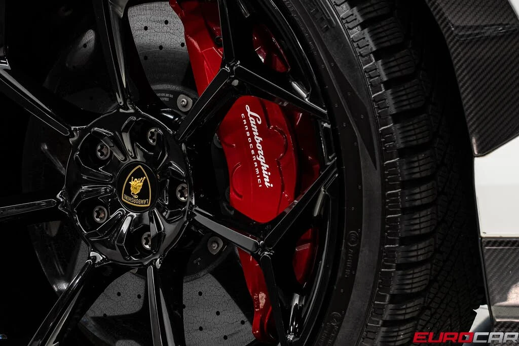 2023 Lamborghini Urus Performante - Image 30 of 31