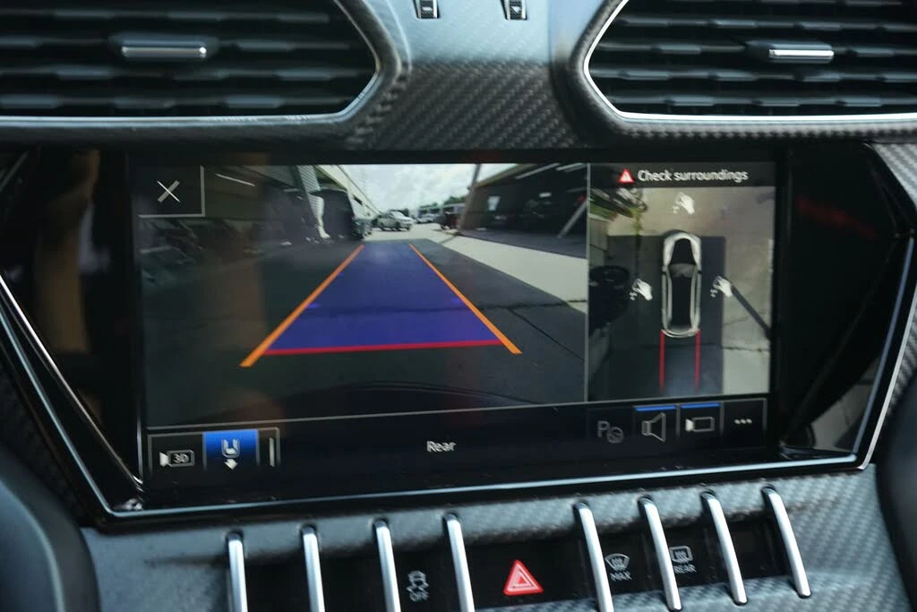 2023 Lamborghini Urus Performante - Image 23 of 31