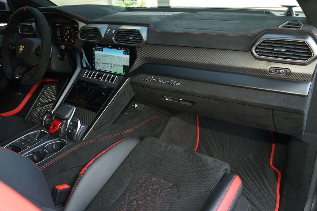 2023 Lamborghini Urus Performante - Image 18 of 31