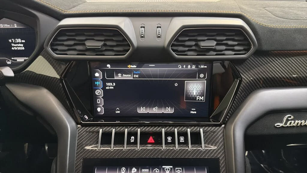 2023 Lamborghini Urus Performante - Image 25 of 31