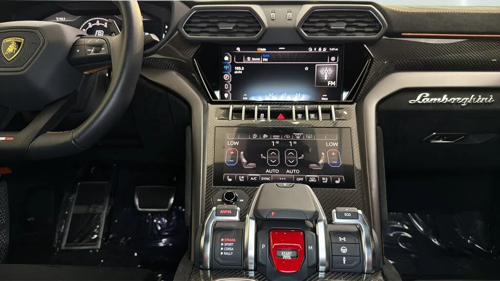 2023 Lamborghini Urus Performante - Image 16 of 31