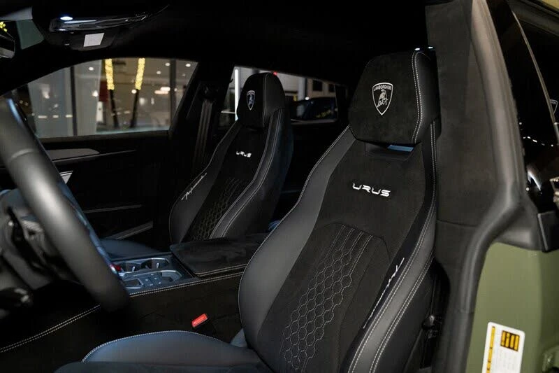 2023 Lamborghini Urus Performante - Image 15 of 31