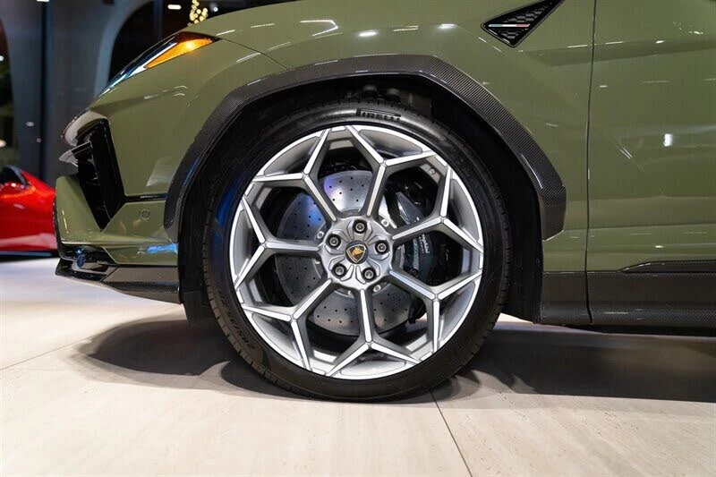 2023 Lamborghini Urus Performante - Image 31 of 31