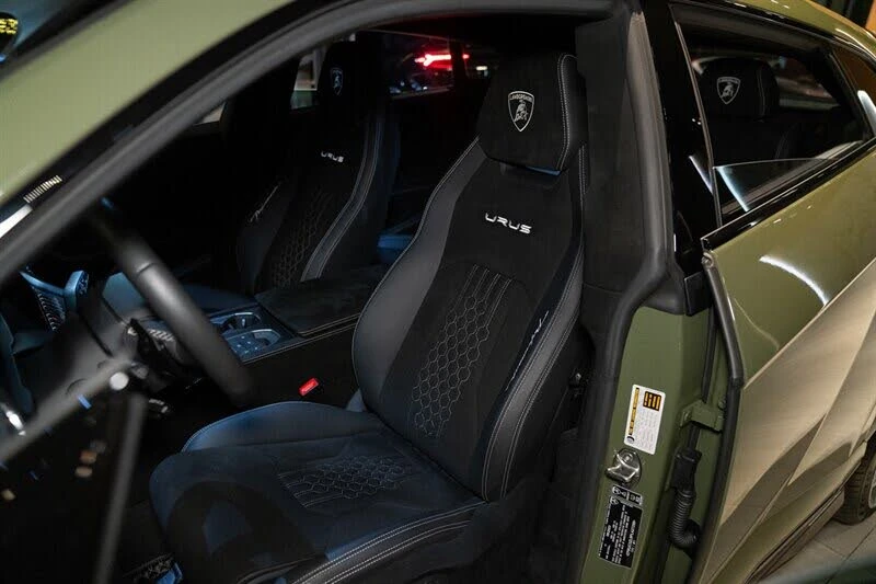 2023 Lamborghini Urus Performante - Image 7 of 31