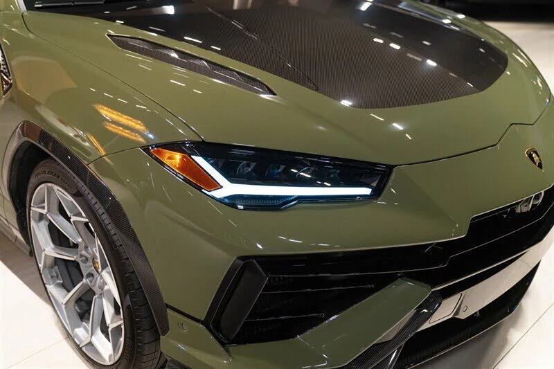 2023 Lamborghini Urus Performante - Image 22 of 31