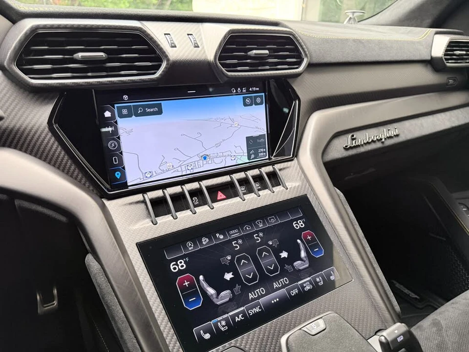 2023 Lamborghini Urus Performante - Image 21 of 31