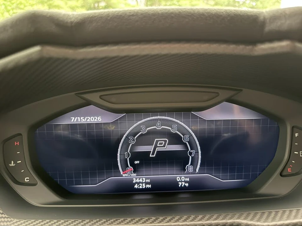 2023 Lamborghini Urus Performante - Image 17 of 31