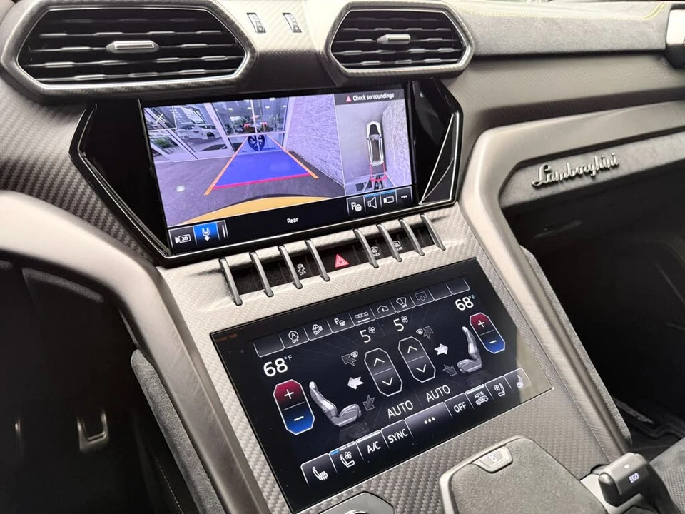 2023 Lamborghini Urus Performante - Image 23 of 31