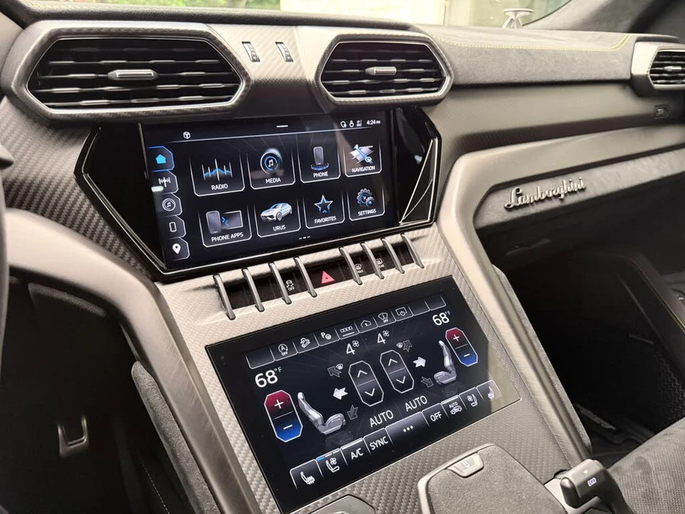 2023 Lamborghini Urus Performante - Image 26 of 31